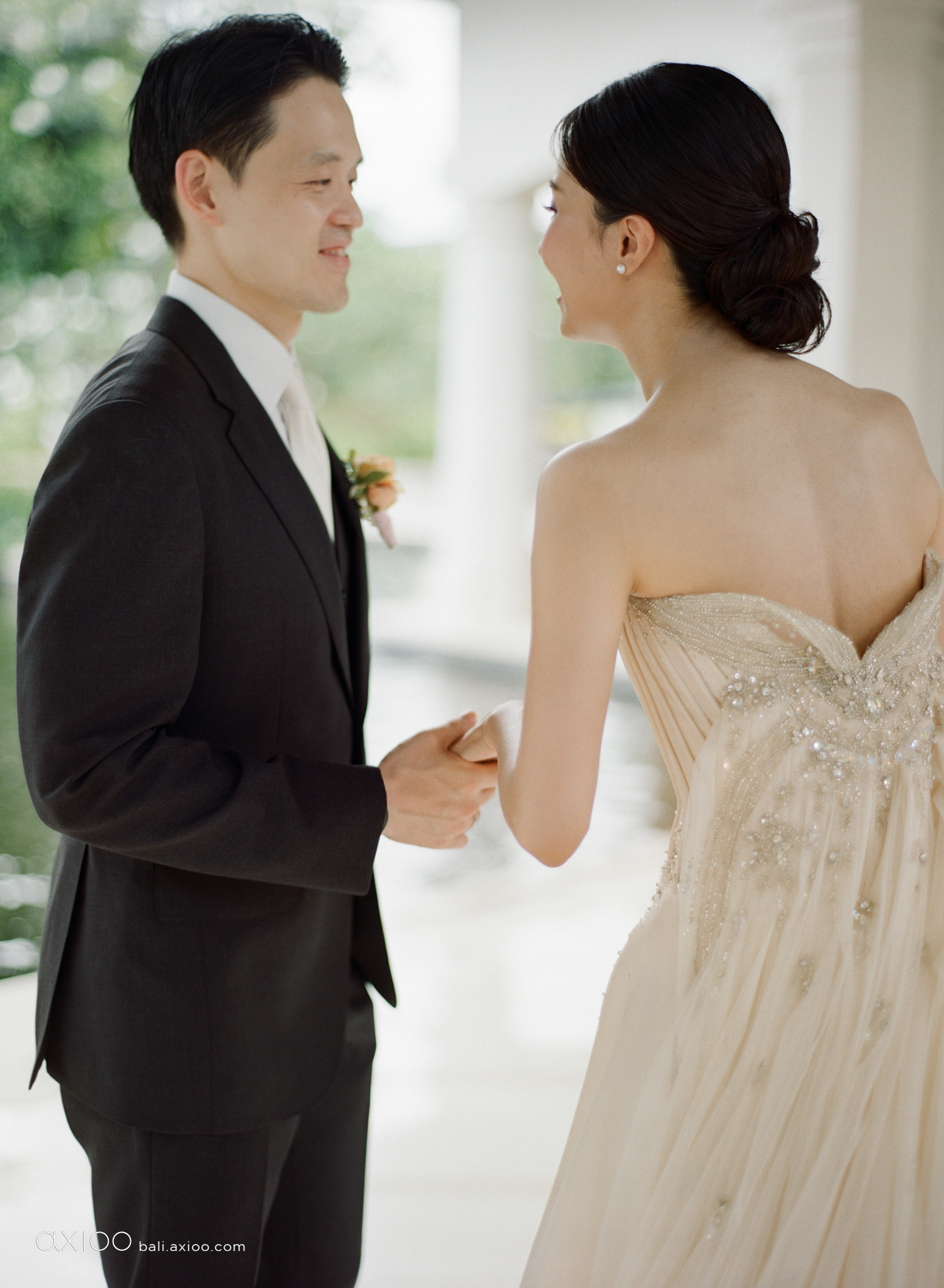 Axioo: A Wedding on Film in Bali: The AXIOO Perspective